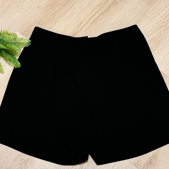 ANN TAYLOR High Rise Black Shirts Sz 4 NWT - Picture 8 of 8